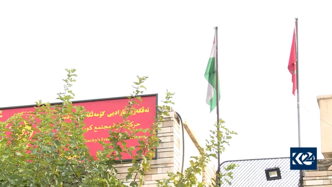 بڕيارى داخستنى لايه‌نه‌ بێ مۆڵه‌ته‌كان ته‌نيا به‌سه‌ر ته‌ڤگه‌رى ئازديدا جێبه‌جێكراوه‌