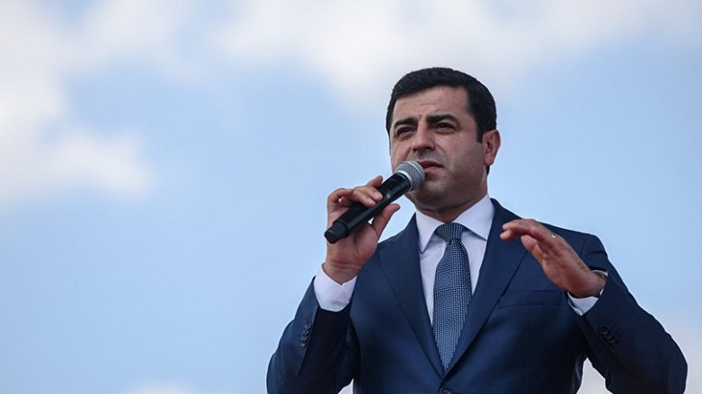 یەکێتی ئەوروپا داوای ئازاکردنی دەمیرتاش دەکات
