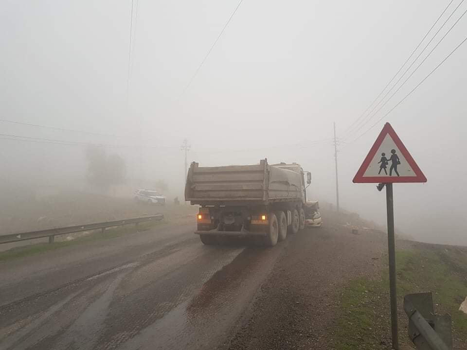 لە رووداوێكی ھاتووچۆدا سێ كەس بریندار بوون