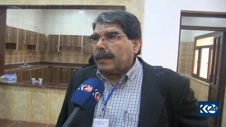 ساڵح موسلم: دانوستانەکانی ئەستانە چارەسەری پرسی کورد ناکات