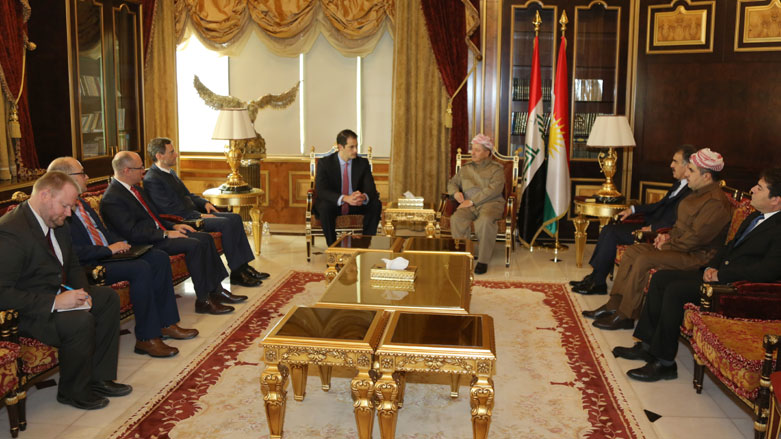 US Deputy Assistant Secretary for Iran and Iraq Andrew Peek meets with former President of the Kurdistan Region and head of the Kurdistan Democratic Party (KDP) Masoud Barzani in Erbil, Nov. 17, 2018. (Photo: Barzani's press office)