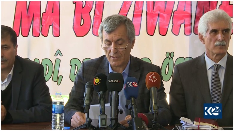 Platforma zimanê Kurdî raporekê radestî Enqerê dike
