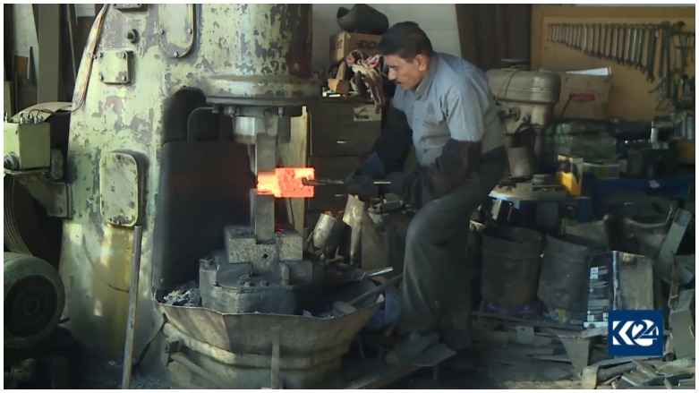 Tûrgût Vanli 63 sal in di hesinan de kar dike