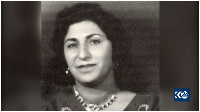 Dengbêj Nesrîn Şêrwan li Stenbolê hat bîranîn