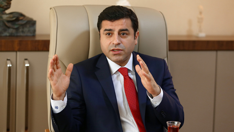 دەمیرتاش: دادگاكانی توركیا یاسا ناناسن 