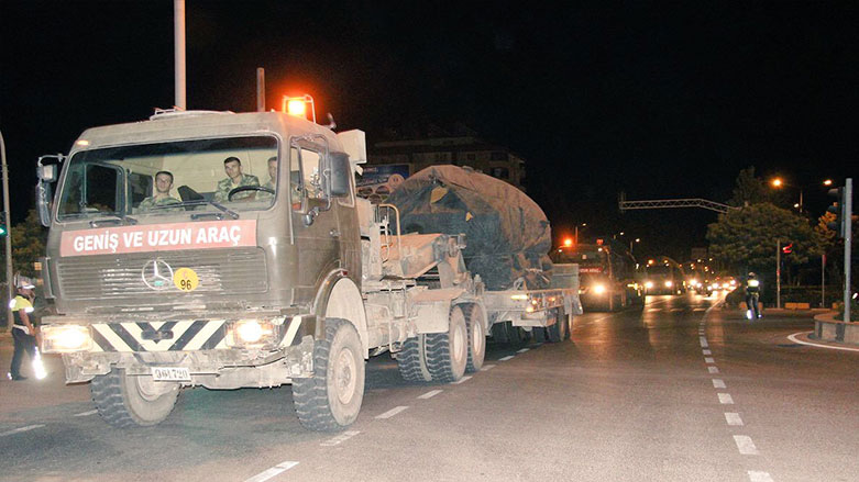 كاروانێكی سه‌ربازی توركیا گه‌یشته‌ سه‌ر سنووری رۆژئاوای كوردستان