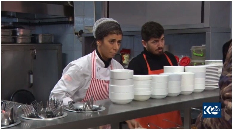 Sema û Mehmet li Stenbolê di şertên zehmet de têdikoşin