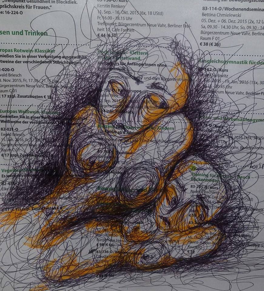 Em di rengekî yan tabloyekê de li xwe digerin