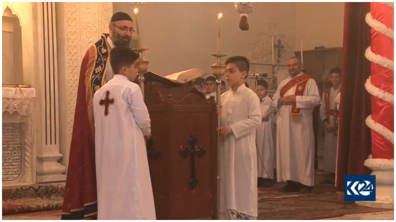Di rewşeke aloz de Xiristiyanên Qamişlo cejnên xwe pîroz dikin 