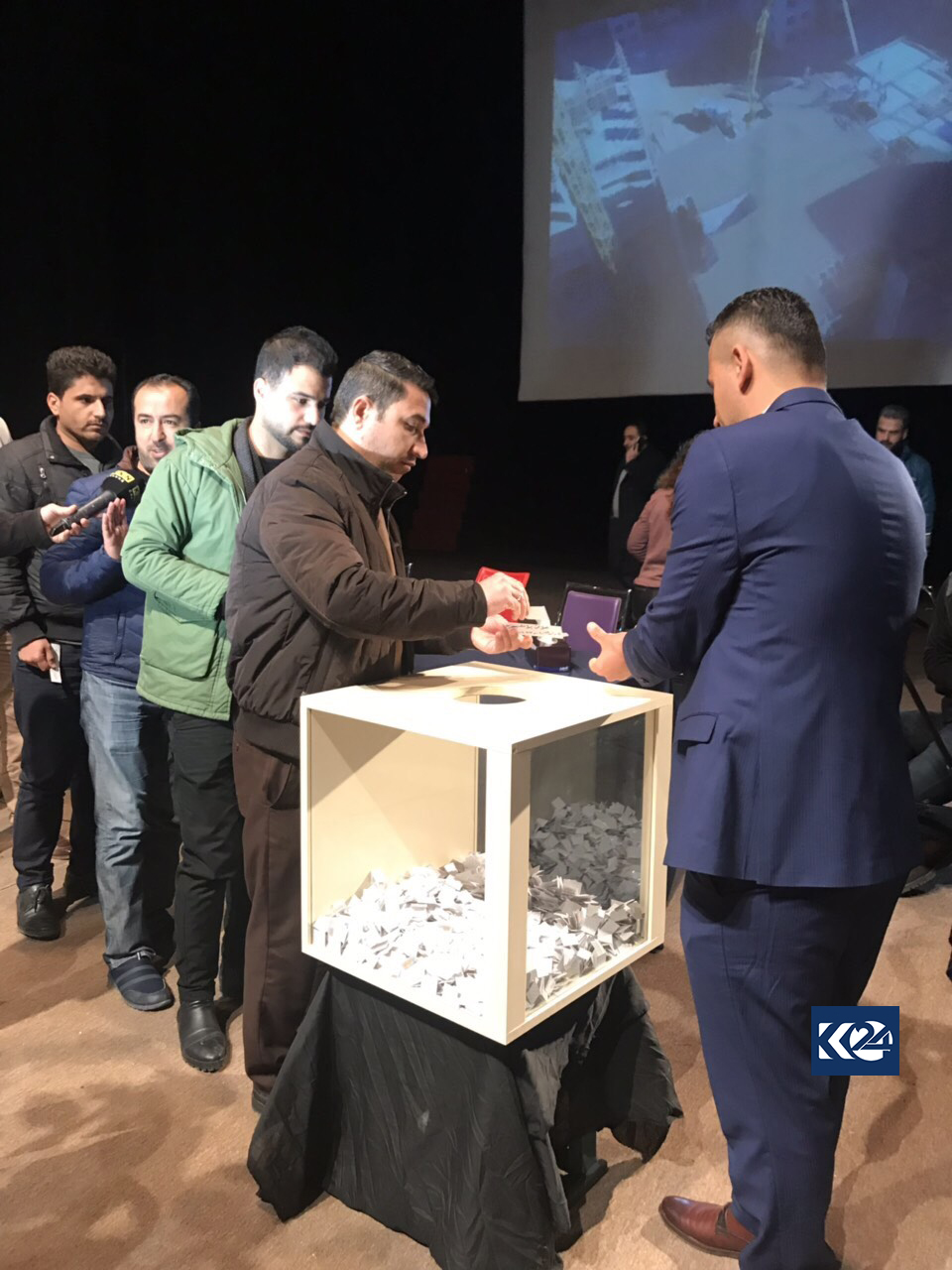 یەكەی نیشتەجێبوون بەسەر مامۆستایان دابەش دەكرێت