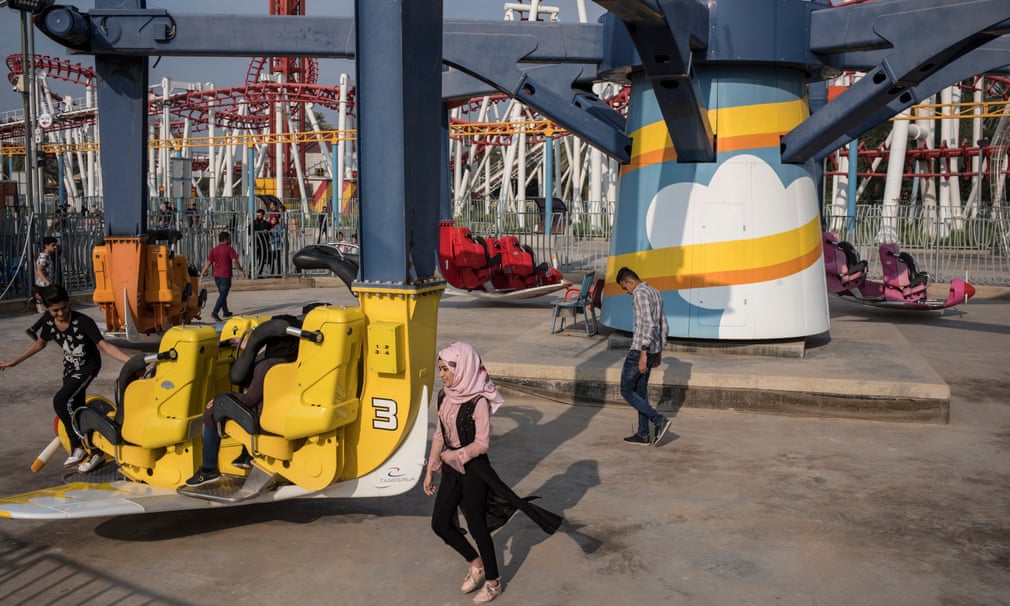  الزوراء تحتوي على الكثير من المرافق الترفيهية وكذلك على حديقة حيوانات ومدينة العاب (صورة: الغارديان)