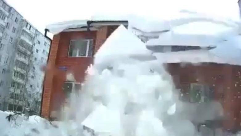 ڤيديۆ.. بۆ كێشانى جگه‌ره‌يه‌ك خه‌ريك بوو ژيانى بكاته‌ قوربانى
