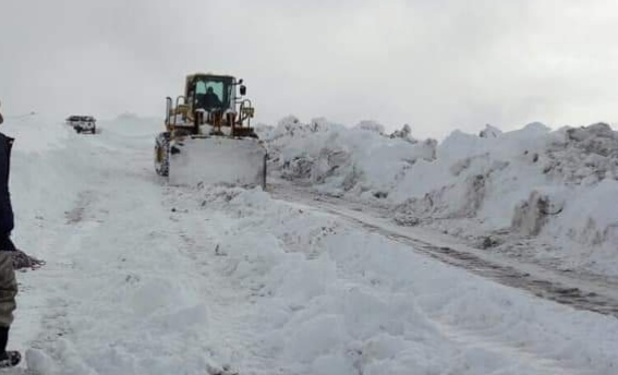 بەھۆی بەفربارین مەرزی كێلێ داخرا