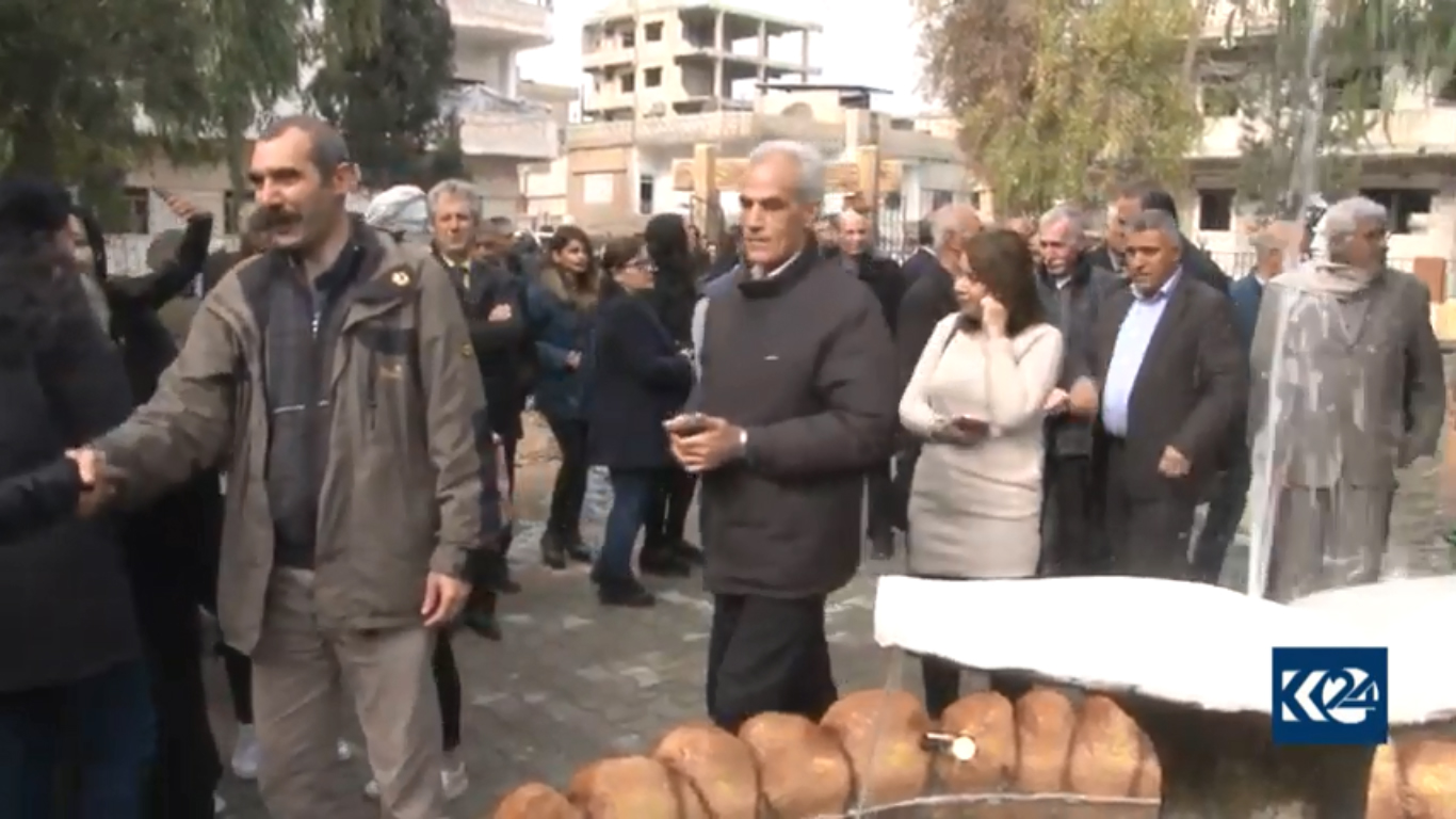 بالصور.. افتتاح حديقة من 