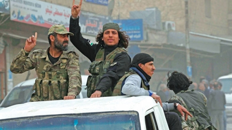  Li Efrînê çekdaran kalemêrekî 65 salî eşkence didin û mala wî didizin 