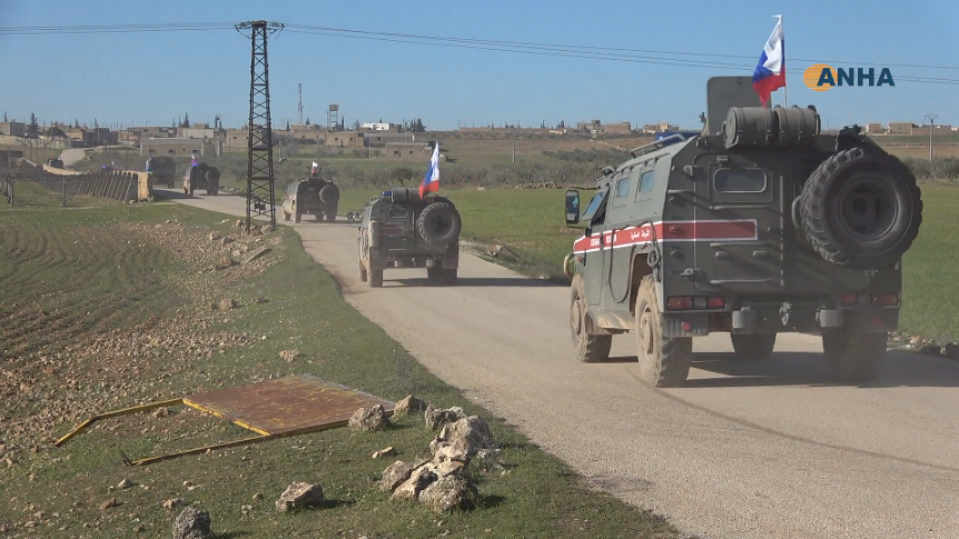 Rusiyê bi tektîk û çekên xwe serkeftin li Suriyê bi dest xweve anîye