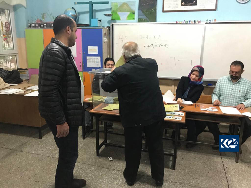 ھەڵبژاردنی شارەوانییەكان لە توركیا و باكووری كوردستان بەڕێوەدەچێت