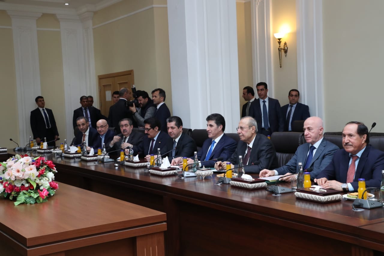 كۆبوونەوەی پارتی و یەكێتی دەستیپێكرد