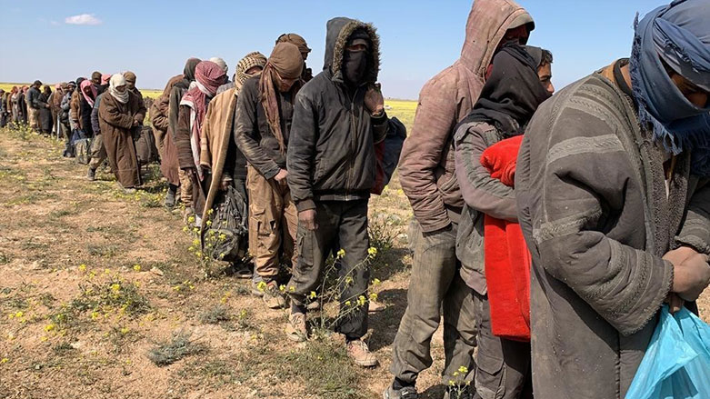 به‌ سه‌دان چه‌كداری داعش له‌ باغۆز خۆیان راده‌ستی هه‌سه‌ده‌ كرد
