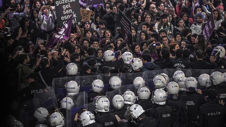 Turkish police block thousands from marking Women's Day, March 8, 2019, Istanbul. (Photo: AFP)
