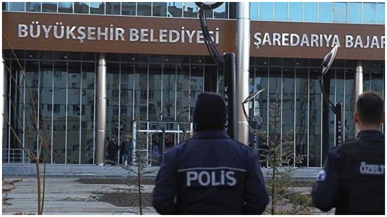 Bakurê Kurdistanê: Şanda Îtalî hate girtin, dê were dersînor kirin