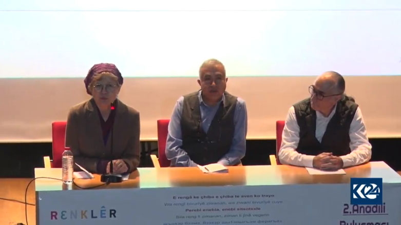 "Bila reng veguherin zimanan, ziman jî veguherin jiyanê"