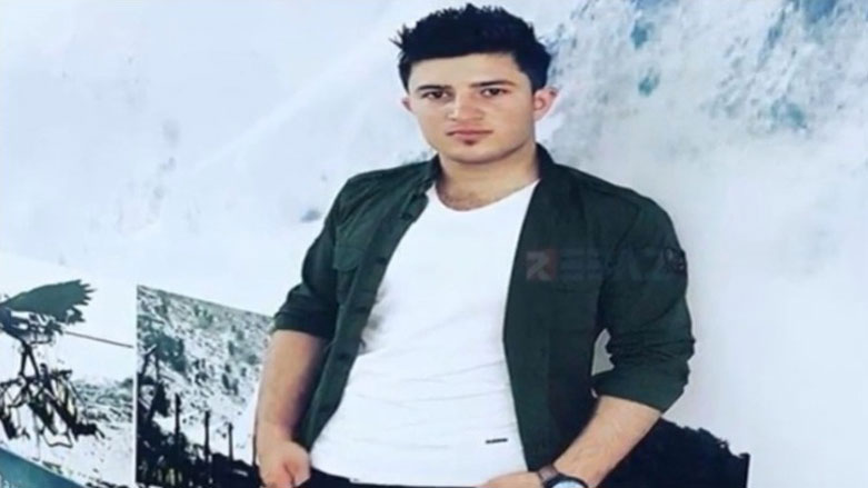 Ciwanekî Kobanî li Hewlêrê ji qatê çarem kete xwarê