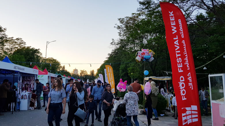 Crowds gather at Food Festival Week. (Photo: Kurdistan 24/Wladimir van Wilgenburg)