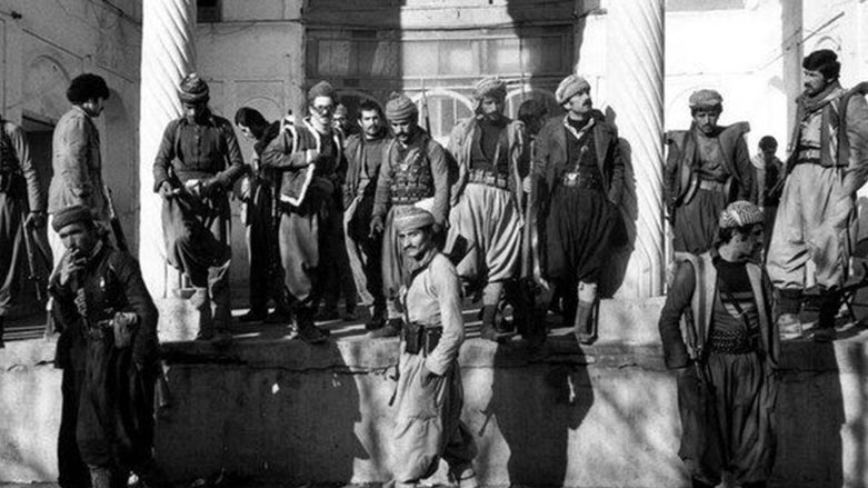ژماره‌یه‌ك پێشمه‌رگه‌ی رۆژهه‌ڵاتی كوردستان له‌ سه‌روبه‌ندی رووداوه‌كانی دوای شۆڕشی كۆماری ئیسلامی