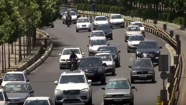 گەمارۆکان پیشەسازی ئۆتۆمبێلی ئێرانی دووچاری قەیرانێکی گەورە کردووەتەوە 