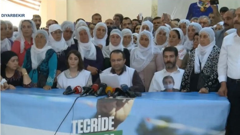 Li ser daxwaza Ocalan grevên birçîbûnê bidawî dibin