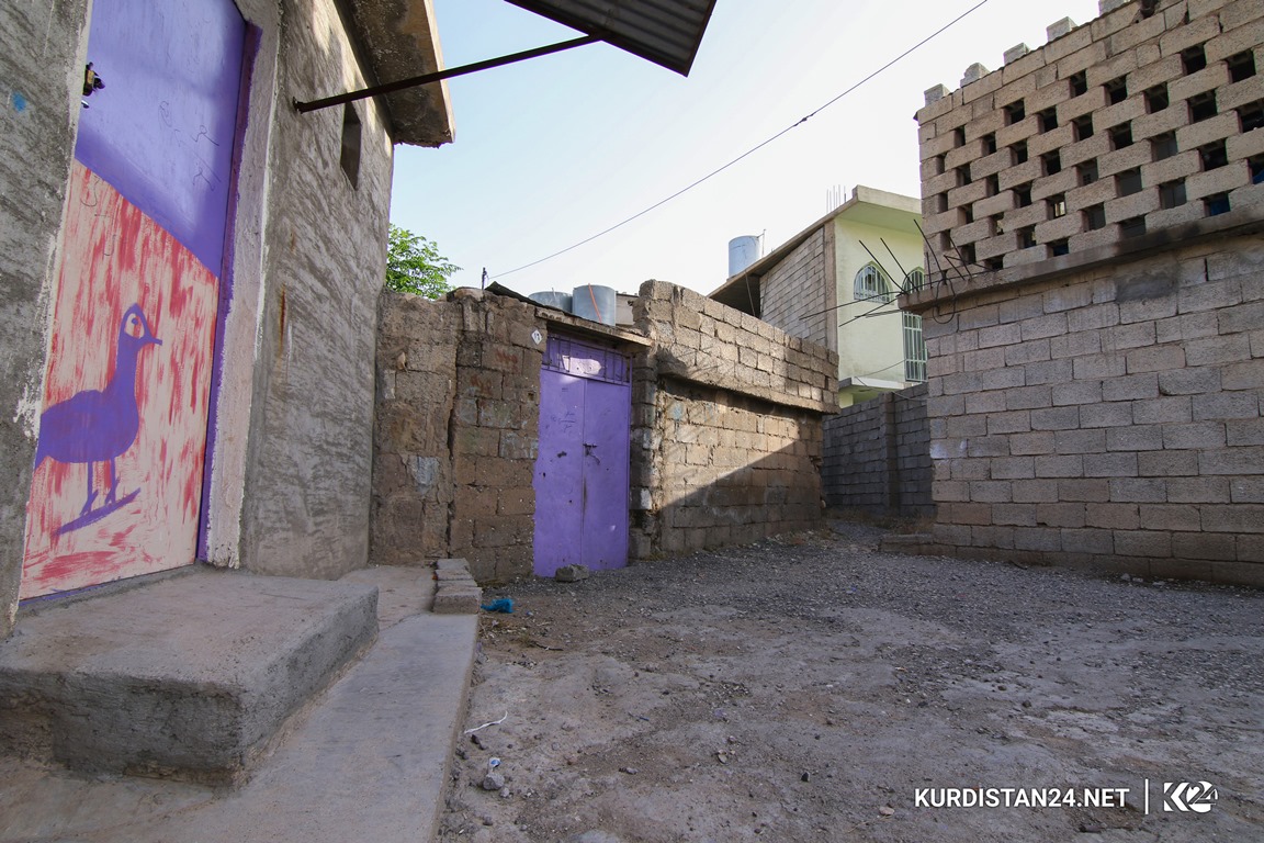 گوزەرێک بە کۆڵانه‌كانی یەکێک لەگەڕەکە دێرینەکانی دەربەندیخان 