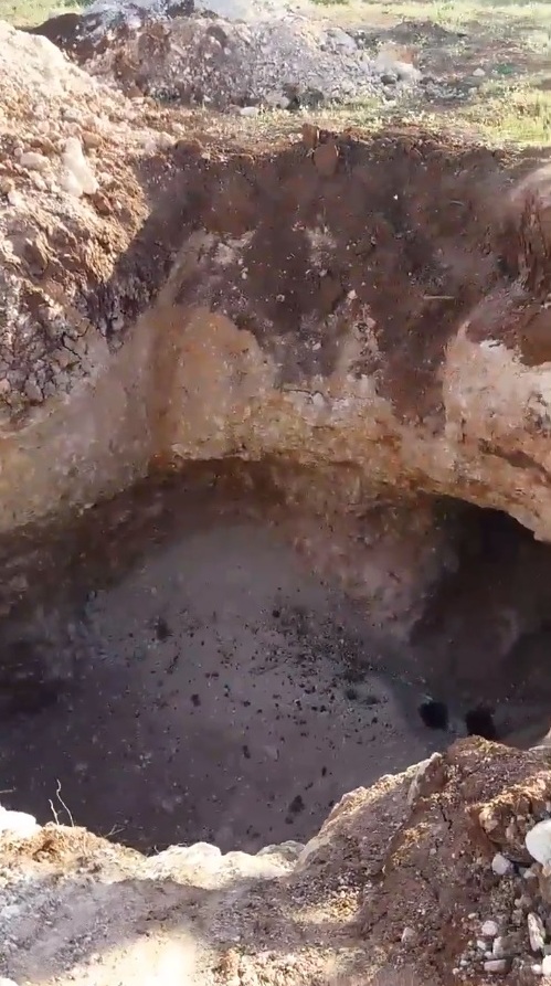 Artêşa Tirkiyê bi bulldozeran şûnwarên Efrînê wêran dike 