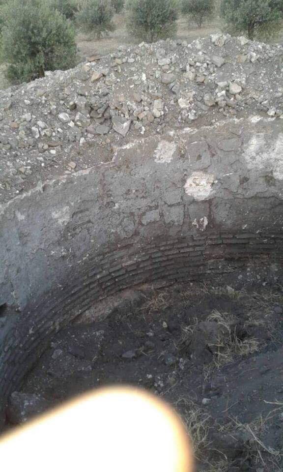Artêşa Tirkiyê bi bulldozeran şûnwarên Efrînê wêran dike 