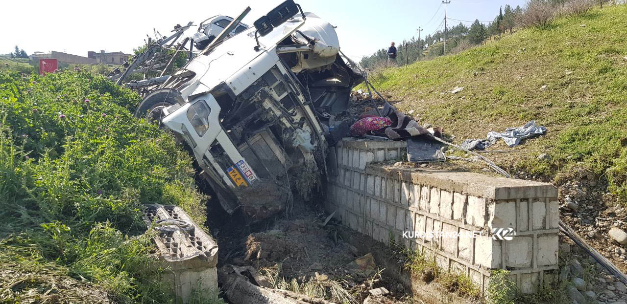 بارھەڵگرێك لە سۆران بە شەش ئۆتۆمبێلەوە وەرگەڕا