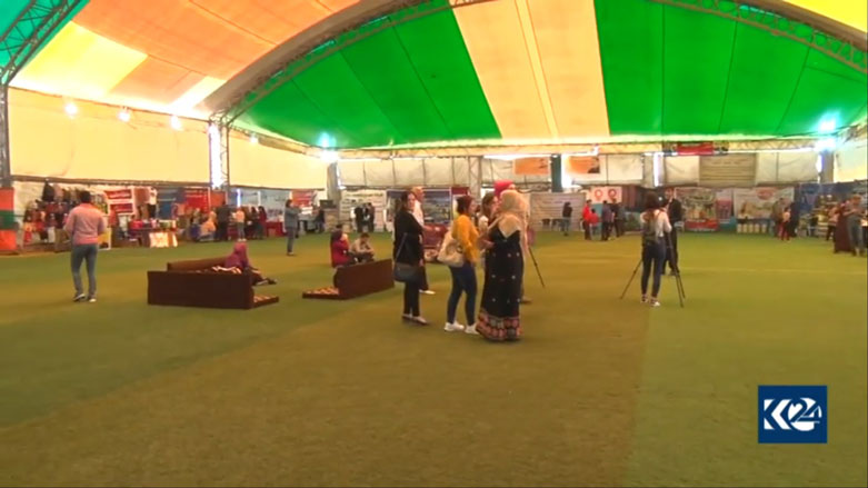 Yekemîn pêşangeha berhemnên navxweyî li Qamişlo hate vekirin 