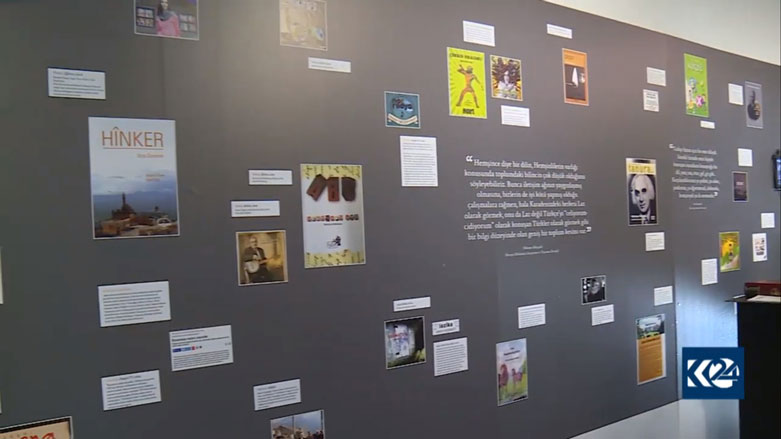 Li Stenbolê xebatên bo zimanê Kurdî û 4 zimanên din hat pêşandan