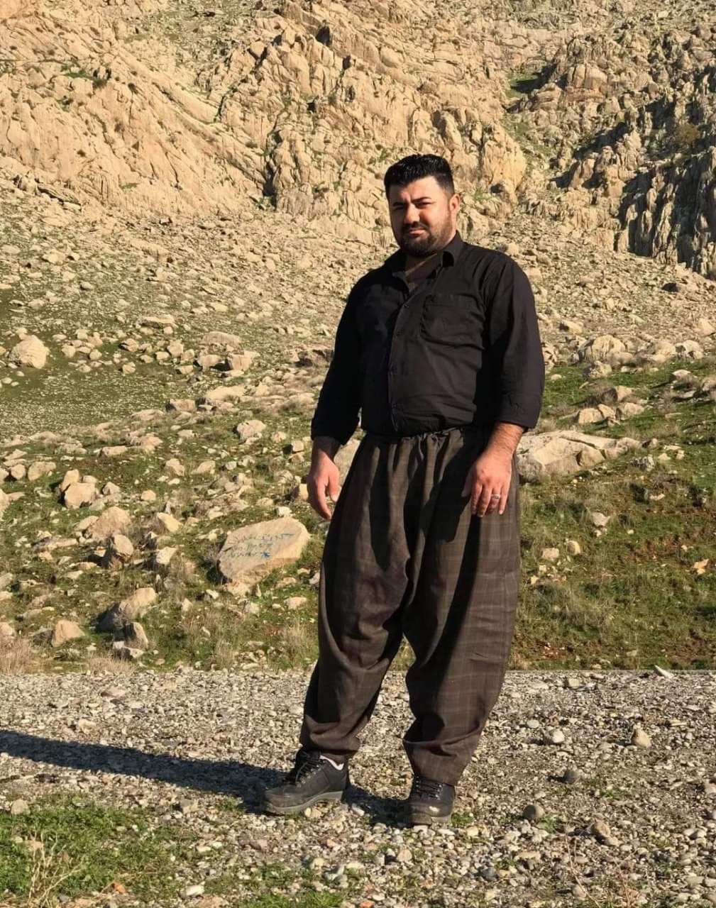 وێنەی ئەو كەسەی شەوی رابردوو لەناو بازاڕی قەڵادزێ كوژرا