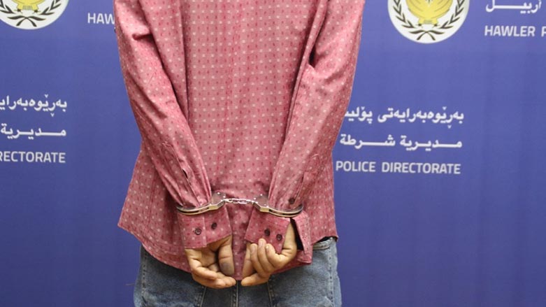 هه‌ولێر.. كه‌سێك به‌ تۆمه‌تی دزی كردن له‌ ماڵان ده‌ستگیر كرا