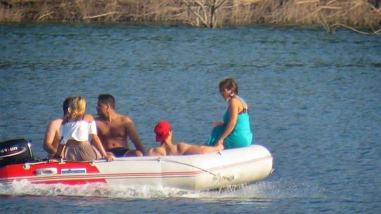 پلیس ایران قایق‌های گردشگران در سد لفور را توقیف کرد