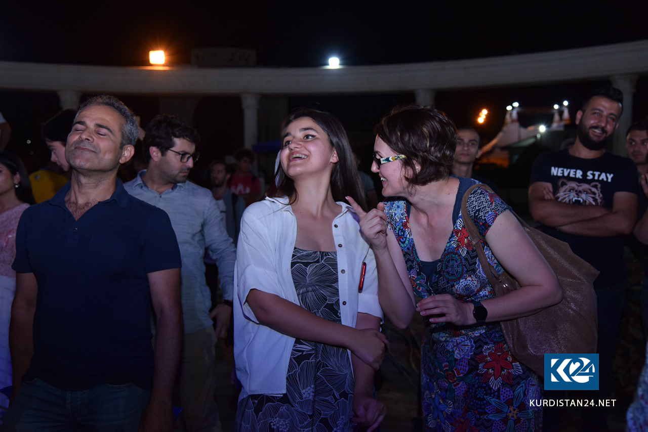 به‌ وێنه‌..  كۆنسوڵخانه‌ی فه‌ره‌نسا له‌ هه‌ولێر كۆنسێرتێكی میوزیكی سازكرد