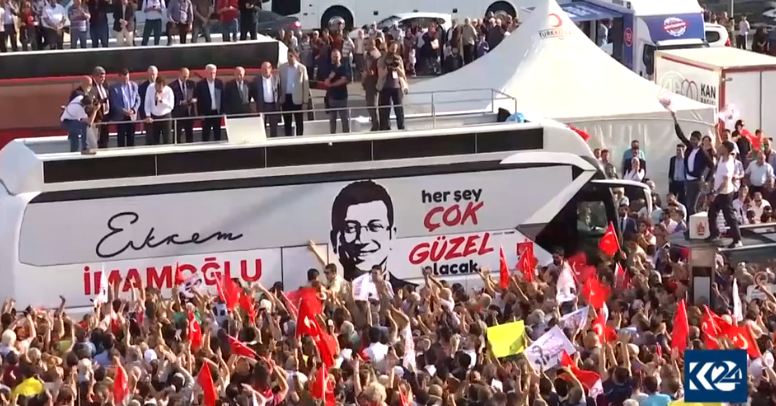 Civaknas û şirovekarên sîyasî helwêsta HDPyê bo piştîvanîya CHPyê dinirxînin