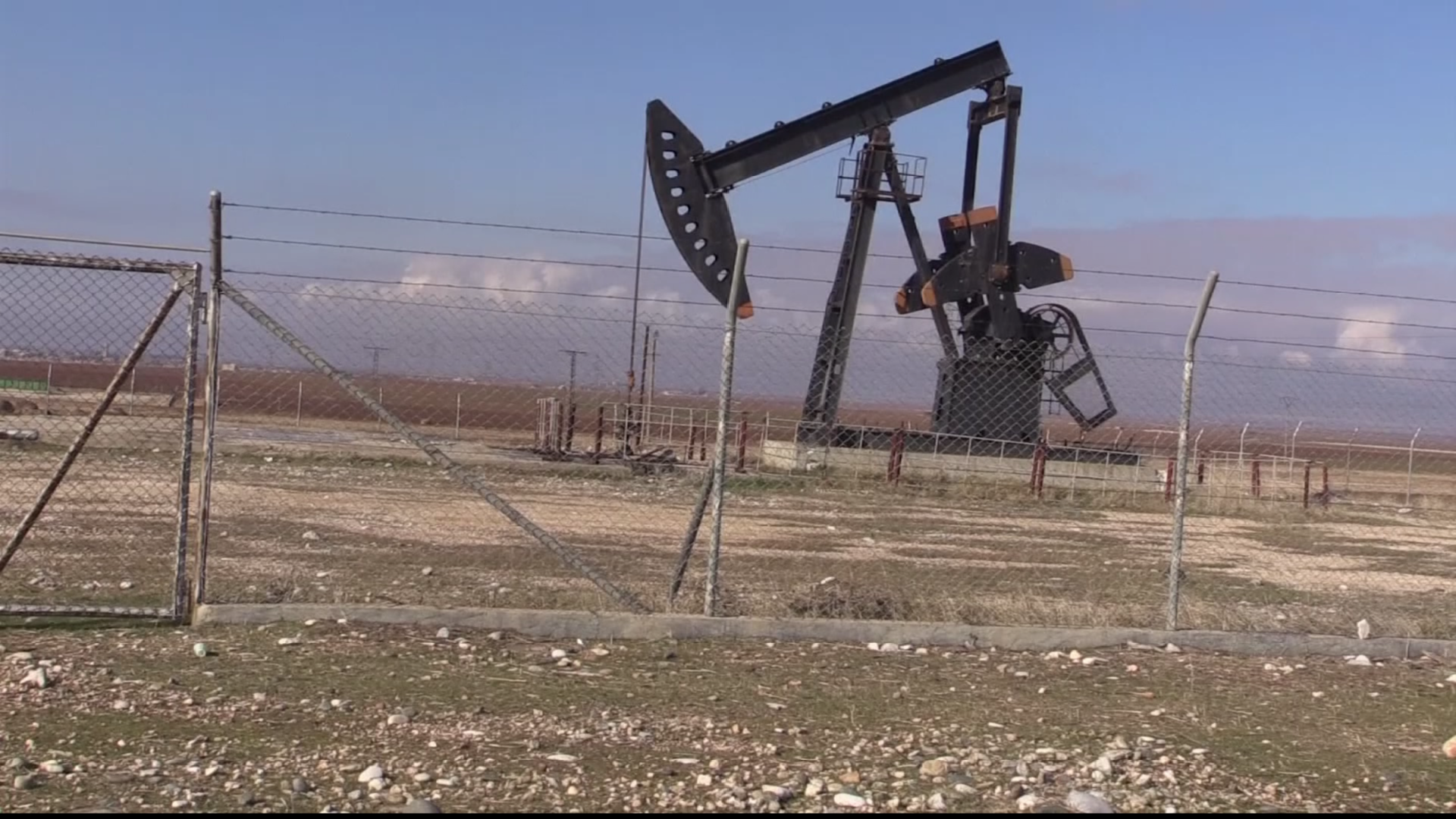 Serokerkaniya Rûsyayê ragihand, Amerîka nefta li rojhilatê Firatê didize