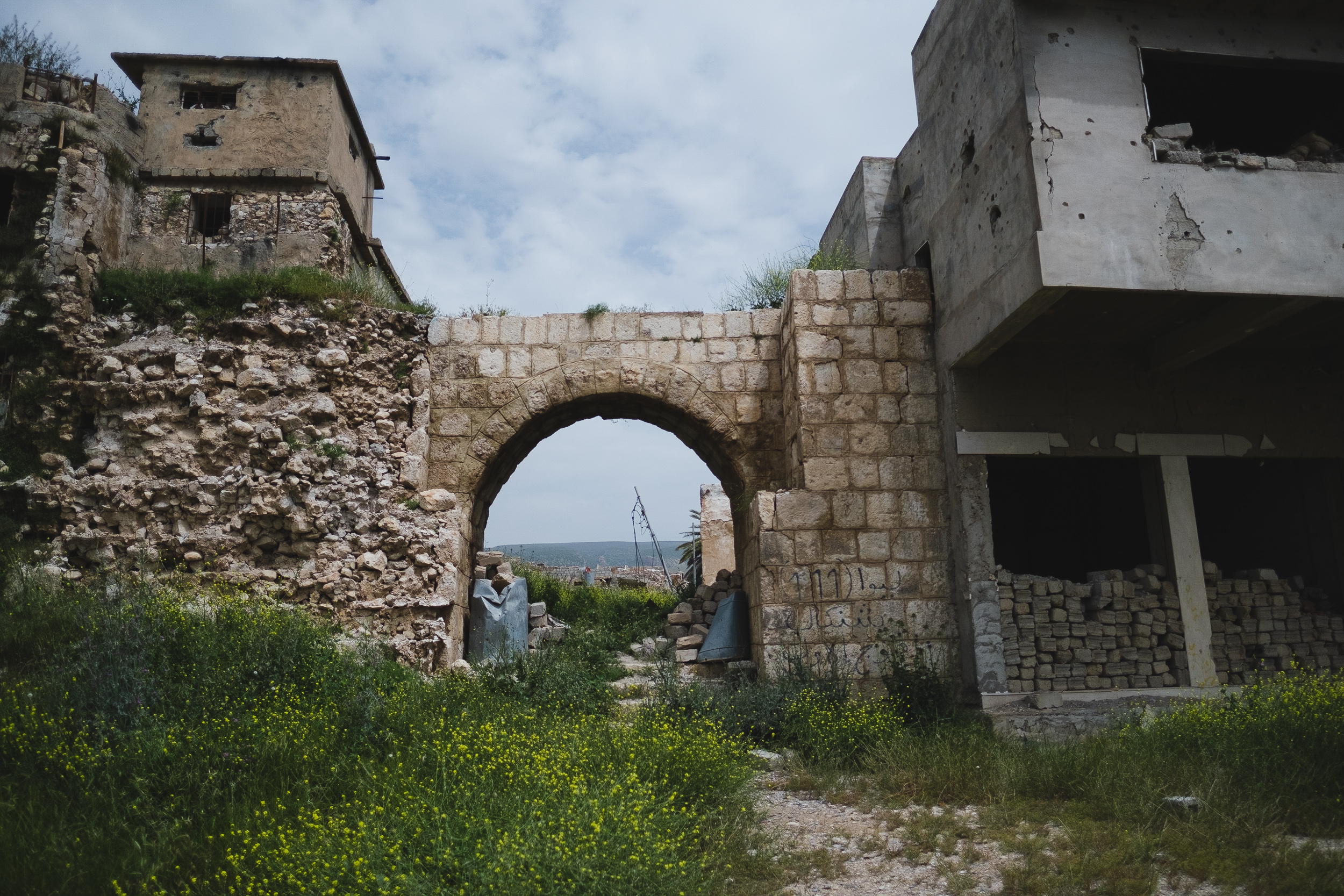 Locally known as the Roman gate, this archway is a nod to the historic fabric of the Shingal’s hilltop old city where perhaps the Romans did truly rule. (Photo: Kurdistan 24/Levi Clancy)