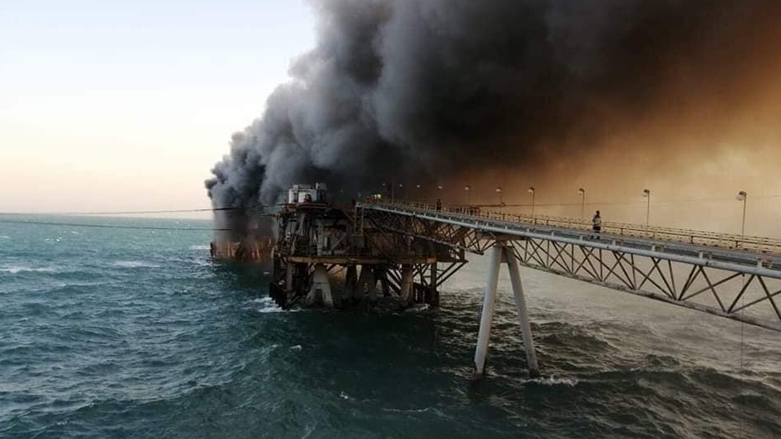 حريق يوقف عمليات التحميل مؤقتاً من مرفأ نفطي في البصرة