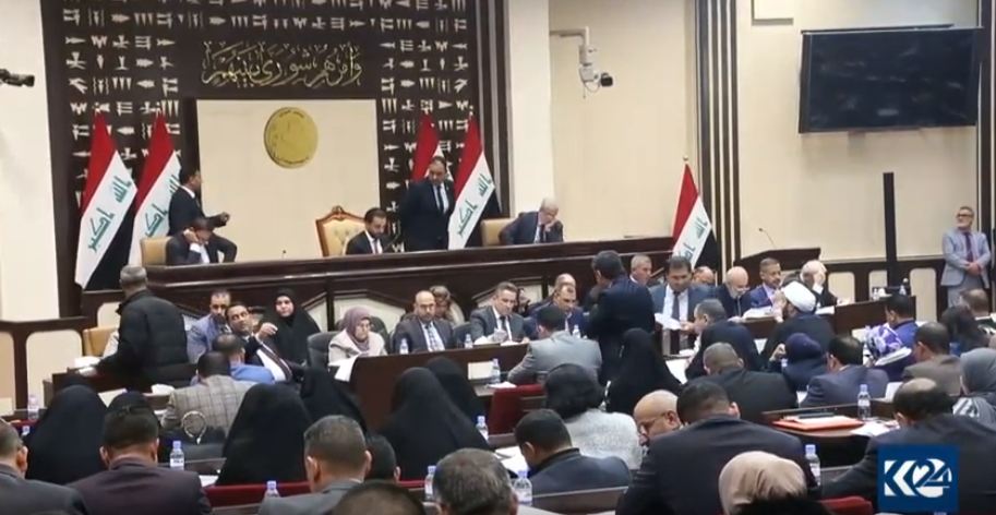Perlemana Îraqê daxwaz dike PKKê ji Şingalê derkeve
