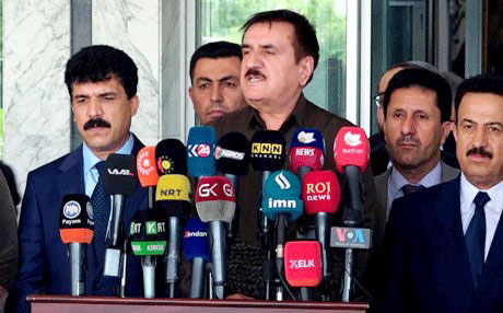 جەمال حەوێز و ژمارەیەك پەرلەمانتاری فراكسیۆنی یەكێتی لە پەرلەمانی كوردستان 