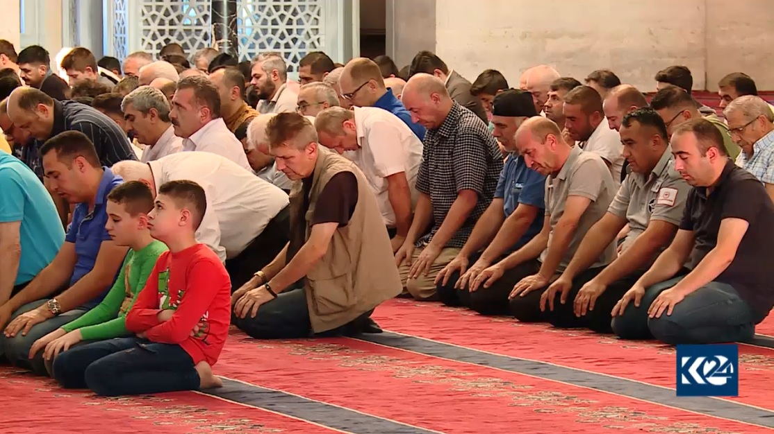 له‌ ئه‌نقه‌ره‌ هاووڵاتیانی توركیا له‌گه‌ڵ گه‌شتیار و په‌نابه‌راندا جه‌ژنیان كرد