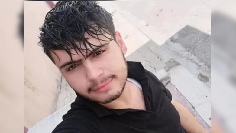 قه‌ڵادزێ.. پۆلیس له‌ باره‌ی ئه‌م گه‌نجه‌وه‌ داوای هاوكاری له‌ هاووڵاتییان ده‌كات