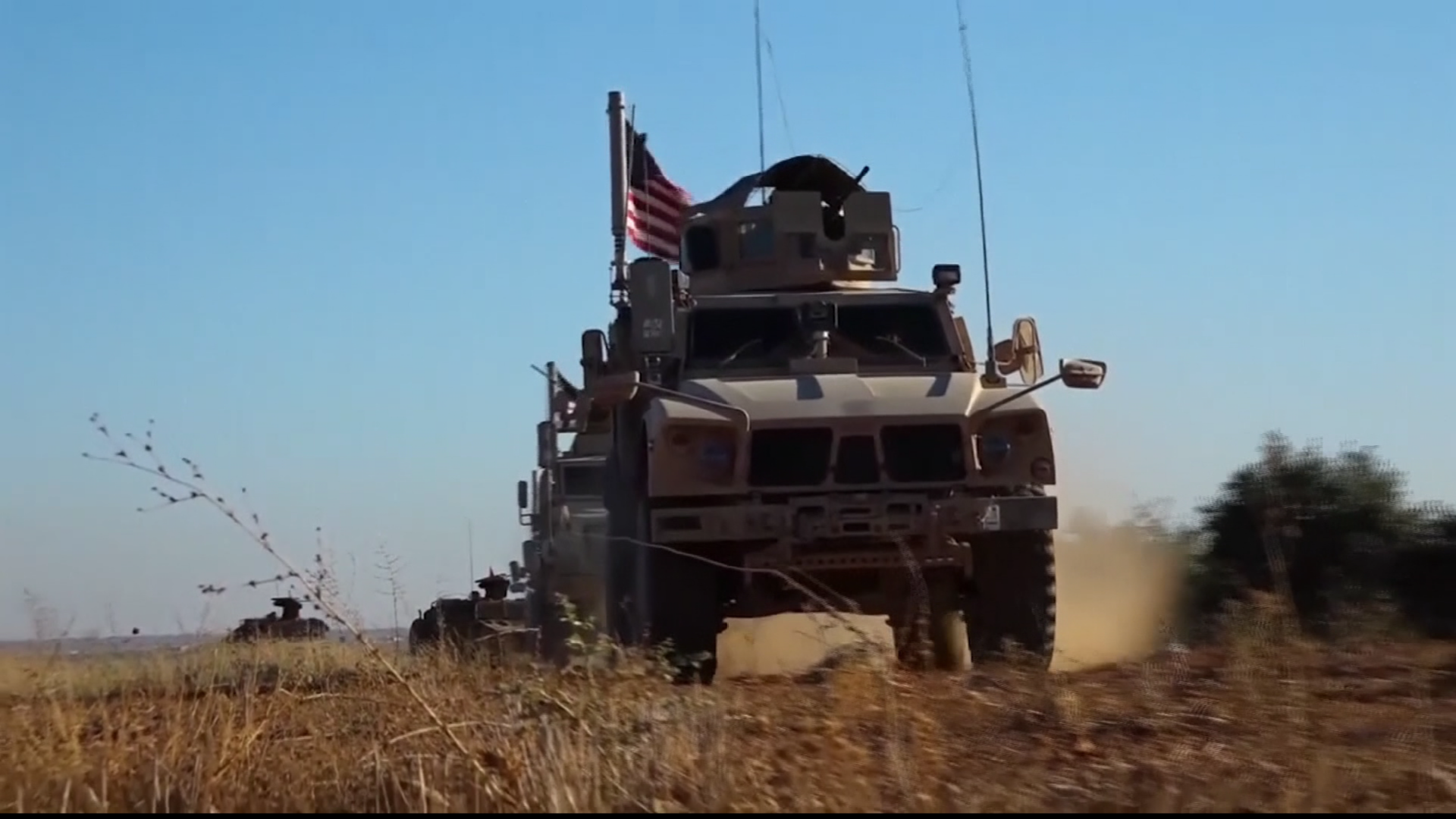 Eemerîka red dike  artêşa azad pişikdar bibe di Devera Aram de 